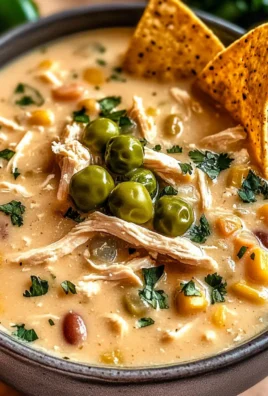 Creamy Crockpot White Chicken Chili